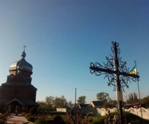 На Івано-Франківщині горіла дерев’яна церква