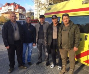 60 операцій на лінії вогню: франківські лікарі-добровольці працюють на Луганщині