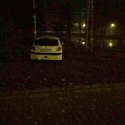 В Івано-Франківську упіймали «бидло», яке своїм автомобілем каталося по міському парку (фото)