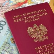 У Польщі пропонують “продавати” громадянство іноземцям