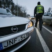 Розмитнення авто на єврономерах: активісти повідомили приголомшливу новину
