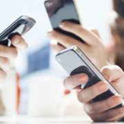 Оператори надаватимуть дані про абонентів: за українцями будуть стежити за допомогою смартфонів