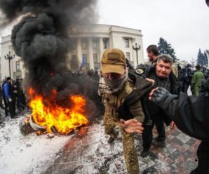 Вибухи та кров ріками: в центрі Києва розгорнулась пекельна боротьба