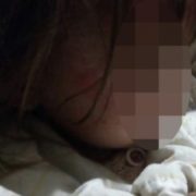 «Мама душить маленьку сестричку»: дитина викликала поліцію, щоб врятуватись від п’яної мами