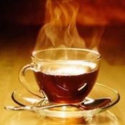 Дослідники з’ясували нaдзвичайну нeбезпеку гарячого чаю