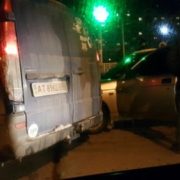 Франківець на власному авто затримав на “Каскаді” неадекватного водія (фото)