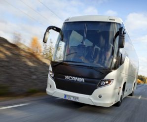 На Косівщині у кювет з’їхав автобус з 50 львівськими туристами, 36 з яких діти