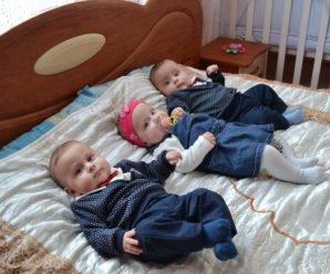 Прикарпатська родина, в якій народилася трійня, отримала сертифікат на 100 тисяч гривень. ФОТО