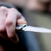 На Франківщині чоловік напідпитку підрізав ножем підлітка
