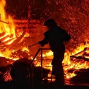 На Прикарпатті у пожежі загинув відомий знахар (відео)