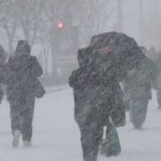 Могутня сила двох циклонів: Україну засипле до 25 см снігу