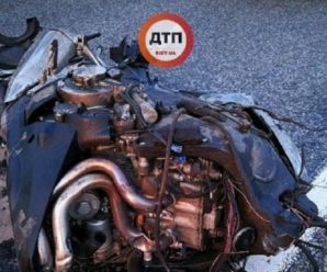 Жахлива ДТП під Києвом: Мотоцикл розірвало на частини