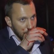 У прямому ефірі українського телеканалу депутати влаштували справжній мордобій
