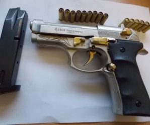 Skoda, кулі, два “стволи”: в Яремче поліція знайшла у водія зброю