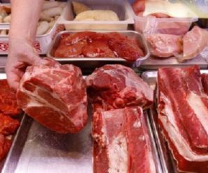 “Страшно за людей які купують ці вироби…”: Українцям продають м’ясо, заражене смертельним вірусом