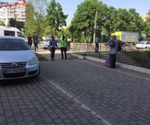 Ранкова ДТП у Франківську: на Пасічній дівчина потрапила під колеса автівки (ФОТОФАКТ)