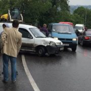 Відразу сім автомобілів зіткнулися у Львові
