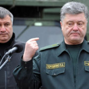 Аваков кинув камінь у город Порошенка, – експерт про план МВС звільнення окупованого Донбасу