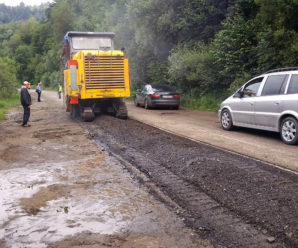 «ПБС» ремонтує дорогу на Верховинщині (фото)