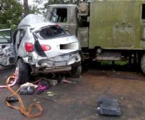 На Тернопільщині під час ДТП за участі військової вантажівки загинуло дві жінки (ФОТО)