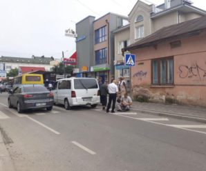 В Івано-Франківську “мерс” на переході збив пішохода (Фото)