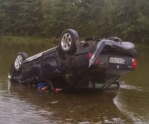 Стали відомі подробиці смертельної ДТП на Прикарпатті, під час якої авто з пасажирами опинилося в річці. ФОТО