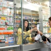 “Підвищення цін та мало доступність препаратів”: Як для українців обернеться новий закон про ліки