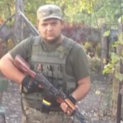 “Скажи мамі, що я її люблю”: такими були останні слова зaгиблoгo на Донбасі бійця Андрія Волоса (відео)