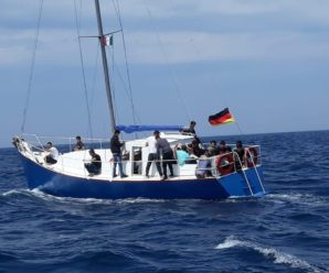 В Італії затримали українську яхту, яка перевозила нелегальних мігрантів