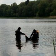 На Івано-Франківщині водолази знайшли та підняли на поверхню тіло утопленика