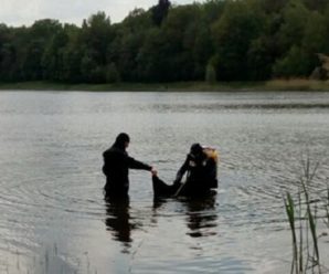 На Івано-Франківщині водолази знайшли та підняли на поверхню тіло утопленика