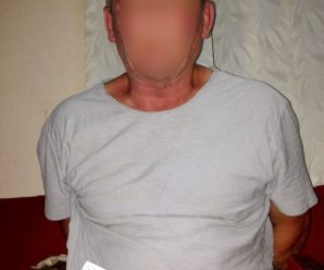 Військові затримали російського «туриста», який знімав на мобільний телефон позиції ЗСУ (фото)