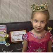 6-річна дівчинка з Коломиї  стала найкращою моделлю України (відео)