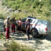 Прикарпатські рятувальники знайшли одеситку, яка загубилася в горах