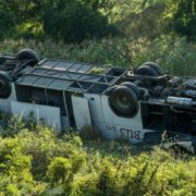 Авapія в Угорщині: poзбuвся автобус з українцями