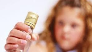 На Тернопільщині 13-річна дівчинка отруїлася алкоголем