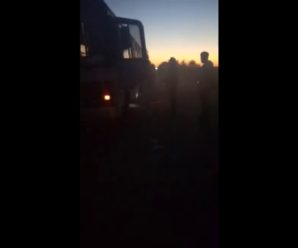 На Черкащині загорівся автобус: водій самотужки приборкав пожежу (відео)