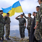 “Україна передислокує війська для захисту від Росії”, — Порошенко