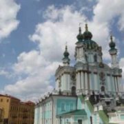 В Україні набув чинності скандальний закон: Андріївську церкву передадуть Константинополю