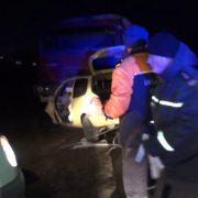 Щоб врятувати водія, прикарпатським рятувальникам довелося вирізати його із понівеченого автомобіля