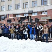 Завтра о сьомій ранку івано-франківські чиновники з лопатами вийдуть на прибирання міста від снігу