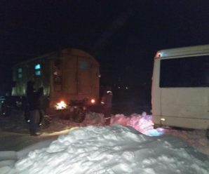 За добу прикарпатські рятувальники вивільнили з снігового полону 126 осіб