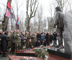 У Франківську відбудеться меморіальна хода в честь захисників Донецького аеропорту