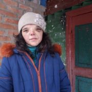 Поїхала до Києва на зйомки телевізійного шоу: горе-мачуха, що по-звірячому побила 6-річного малюка загадково зникла