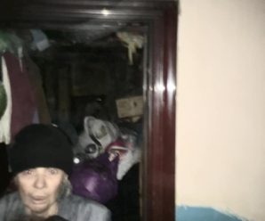 В Івано-Франківську жінка зробила з квартири сміттєзвалище. ФОТО