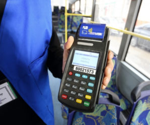 В Івано-Франківську запускають оплату за проїзд банківськими картками