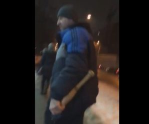 В Івано-Франківську водій кинувся до дівчини з битою, перед цим ледь не збивши її на дорозі (відео 16+)