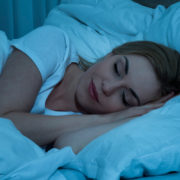 Якщо ви не спите з 23 до 1 години ночі, то страждає цілий організм