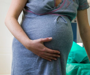 На Прикарпатті збирають допомогу для дівчини, яку на сьомому місяці вагітності залишив чоловік