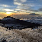 Наші на Кіліманджаро. Як шестеро франківців зійшли на найвищу гору Африки